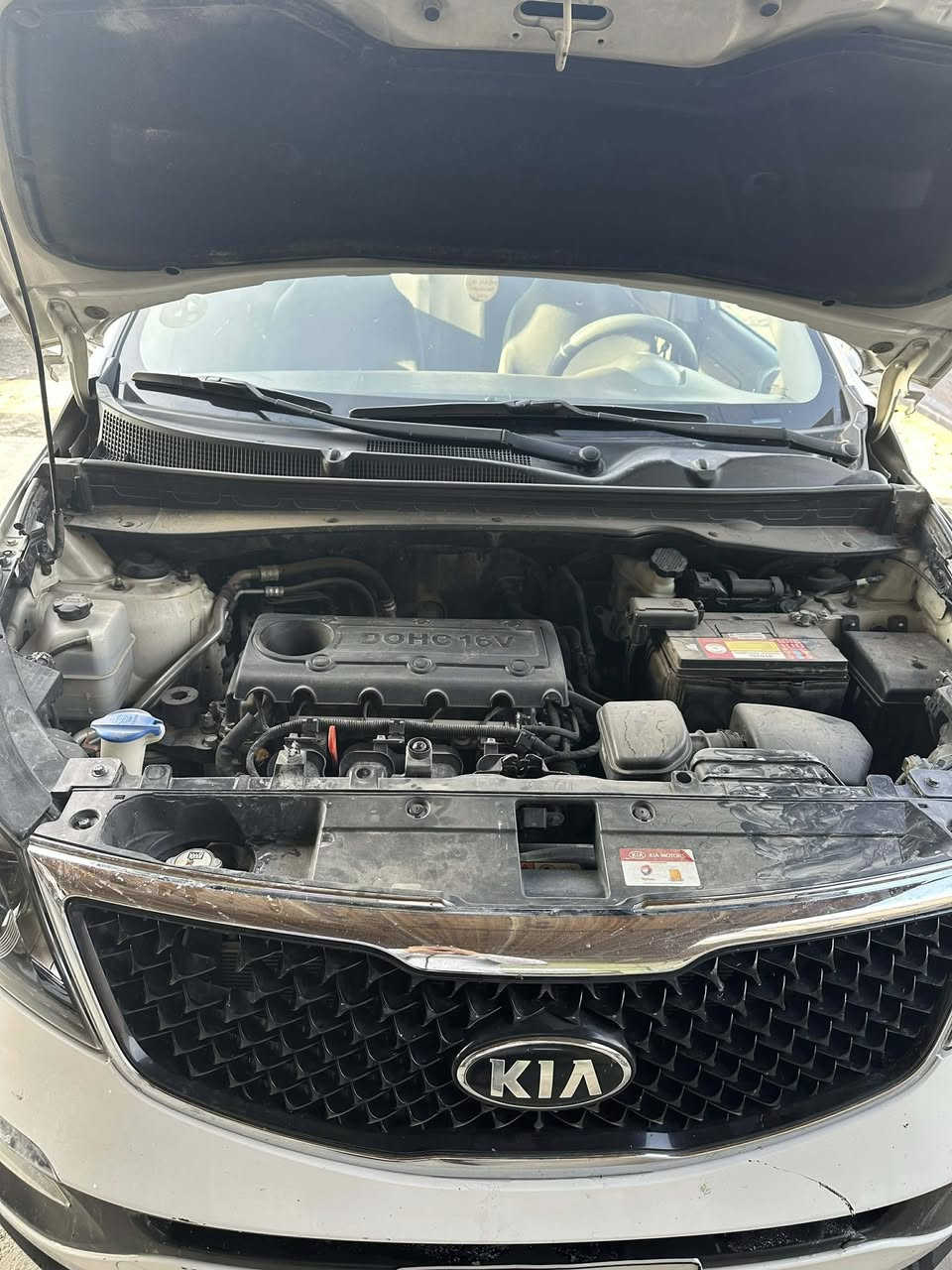 اعادة النشر بسبب الوعود الكاذبة وجماعة احذف المنشور واني جايك بالطريق 
كيا سبورتج خليجي باسمي تحويل ثاني يوم 
موديل 2015 ابيض
محرك 2400 دوش

سقف بانوراما

فور ويل 
كشنات جلد ***********
