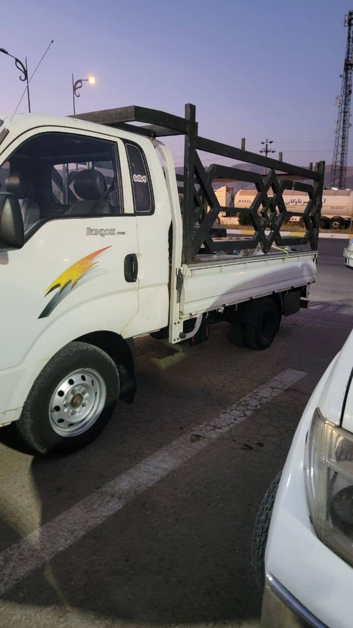 كيا 3000 بغداد موديل 2008 باسمي 

مراوس  ب  2700  
كير محرك خير من الله 
محرك جديد حاويه صار شهرين 
تبريد ثلج قبل 10 ايام  منضومة جديدة كمبريسر راديتر غاز  اصلي 
مكفوله من ضربه وتبديل  
مابيه اي نقص
تخم تاير 
عنوان بغداد 
للمراوس بكيا 2700


**إذا كنت صاحب هذا الإعلان وتريد حذفه لأي سبب، رجاءا أرسل رسالة إلى الدعم الفني**