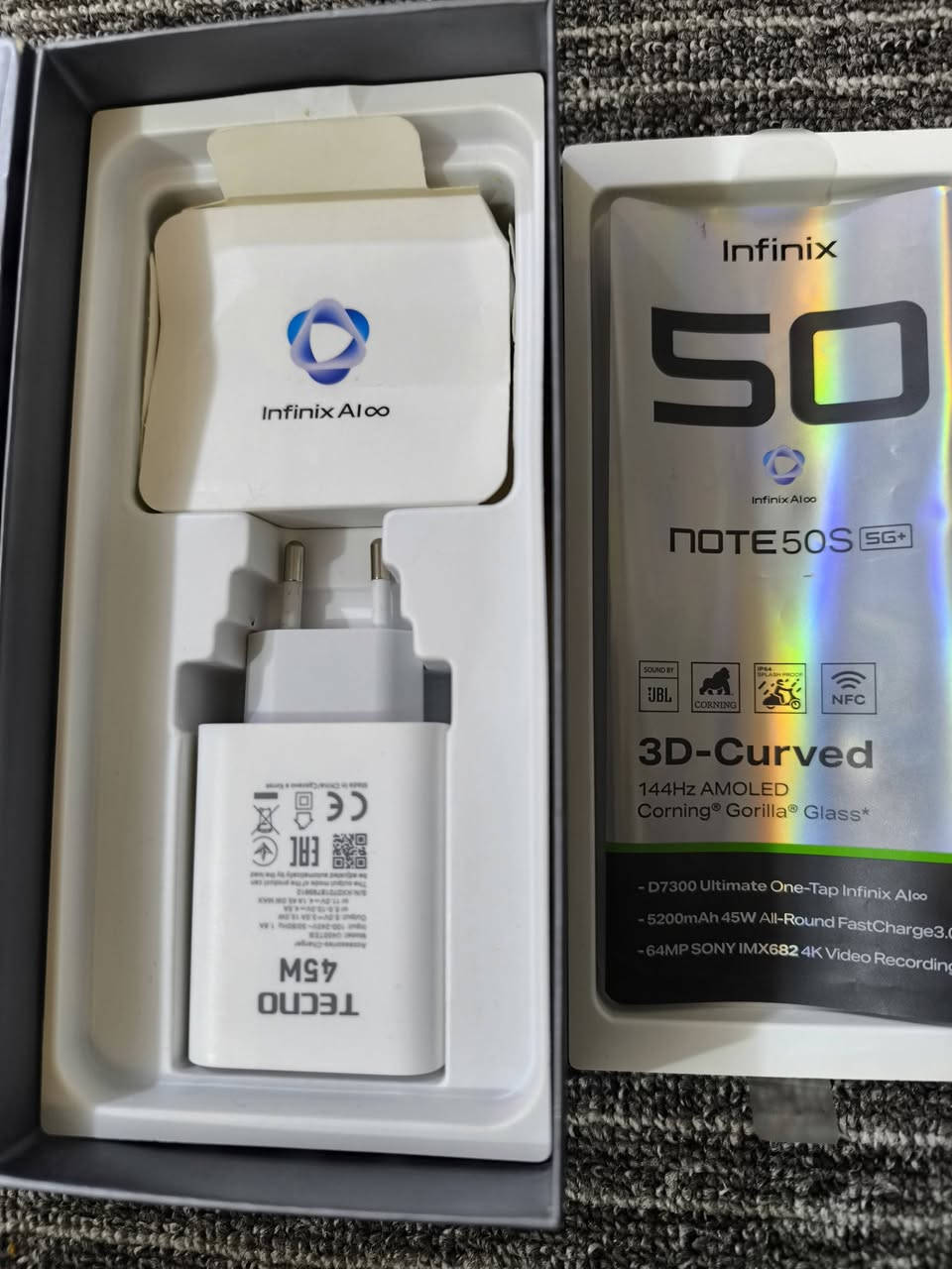 أنفنكس نوت 50s 5G
الجهاز مستخدم بس ايام بعدة لووك لووك 
الغراض كامله وجديدة 

ذاكرة 256 رام 8+8 
المعالج  Dimensity 7300 5G 
شاشه منحنية بقياس 6.78 نوع AMOLED 
البطارية بقوة 5200 مللي أمبير ⚡
تدعم الشحن السريع بقوة 45 واط 👌
يأتي الهاتف بمكبرات صوت ستيريو 
يدعم ميكروفون أضافي لعزل الضوضاء

ملحقات كاملة اخو الجديد استخدام أقل الاسبوع السعر 265 التواصل خاص او اتصال ***********
