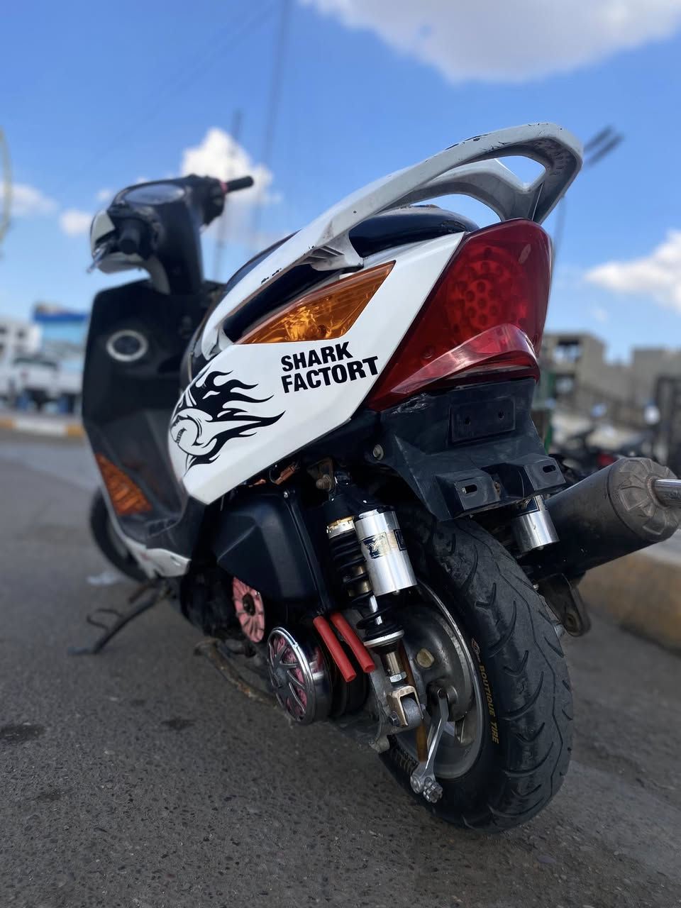 سلام عليكم ثعلب مكينه 58ونص  بيه عضمه جيسو يدات بريك رياضي صدر دي واي دبل خلفي صالنصه جعير وزه كلجات wf مطابق دراجه هاون بيه كور رياضي  قطره دهن مختلفه قويه دراجه خلقه واخلاق وقوه كهربائات كله شغال لا تكلي شبيه انكر وتونس مكاني بغداد شعب شراي يتصل وبخدمته الموشراي خلي يعبر المنشور ***********
