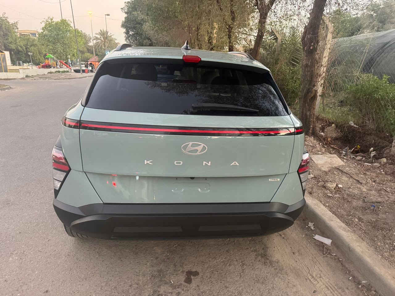 هونداي كونا موديل2024          
رقم بصره بسمي ستوني مرقمها سعر 192بي مجال. 
 حادث فقط دعاميه مبدله نفس اللون اصليه والبنيد بي بارد تلث اصابع سياره كلين مكفوله برغي ما مفتوح بيها                            وسونار موجوده 
مواصفات السيارهSELمفوله عدى الفتحه  فور ويل سياره
⭕️بصمه -بصمه ابواب -تشغيل عن بعد
⭕️محرك 2000 دوش   
⭕️نظام اطفاء وتشغيل عند التوقف بالازدحام 
⭕️لد نهاري أمامي خلفي 
⭕️شاشه ايباد تاب اندرويد كبيره  
⭕️رادار خلفي  وامامي وجانبي
⭕️كامره خلفيه دواره
⭕️فول تحكمات سترين 
⭕️خروج عن المسار 
⭕️3 انظمة قياده  
⭕️نظام الانحدار 
 ⭕️مانع انزلاق
⭕اتو هلود
⭕هندبريك دكمه
⭕تبريد قطعتين
⭕نظام GPS تحديد مواقع
⭕كشن كهرباء                                          
اي استفسار وتساب غير متوجد فيس 
الاستفسار *********** مكانه بصره
