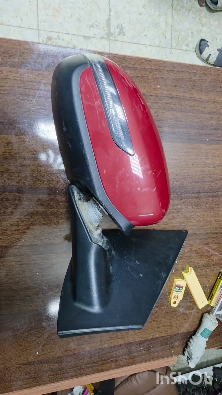 محل محمد الربيعي لتصليح المراية الجانبيه لجميع السيارات  موقع المحل بغداد البلديات مقابل حسينيه سيد صلاح بتجاه المجسر المشتل للستفسار ***********
