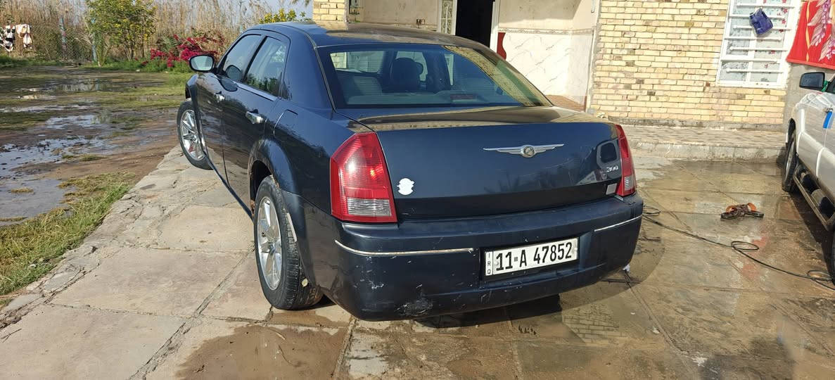 اوباما موديل 2007رقم بغداد سنويه جديده الحد 2030 حتى هزه جديده وبعدها ما منتهيه  شرط المداوره سياره كامله ما ناقصها شي مكينه كفاله وكير كفاله واكسل كفاله حداديه جديده سونارها موجود المكان ميسان السعر100وبيها مجال حق الجيه ما ارد على التعليقات ولا الرساله اذا تريد اتصل على الرقم ***********
