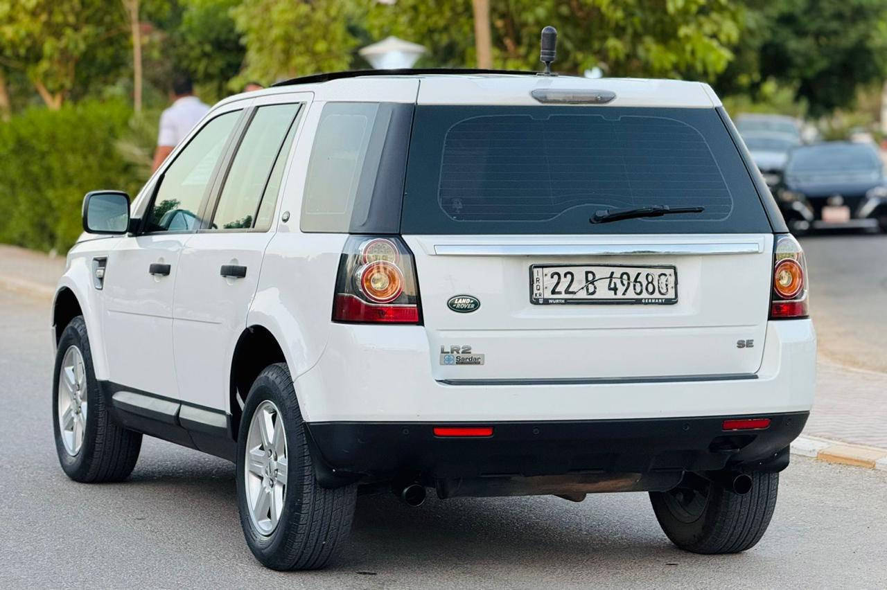 السَلٱمٌ عـَلـْيگمّ للبيع فقط
لاند روڤر خليجي شركه سردار موديل 2014 
#السعر98$
للاتصال *********** 
سياره بدون صبغ وتبديل وبارد سونار موجود
گير ومحرك بشرط ممفتوح
كير اوتوماتيك 
مواصفات 
محرك 4 سلندر تيربو 
بانوراما 
بصمه 
دبل ريمونت
داخل بيجي 
تحكم استيرن
دبل ايرباك 
سستم لايتات ناصي عالي بلاجكتور زنون
 تبريد ثلج  
تدفئة شغال 
تخم تايرات جديد
صدر امامي خلفي جديد
‏كهربائيات—كله شغال -شرط سياره 
رقم سليمانيه 
هزه جديد 
فقط سنويه ساقطه اقل من سنه
شرط تحويل او غرامه 
عنوان ديالي خانقين ✅
