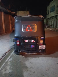 تكتك للبيع بحالة جيدة، مناسب للتنقل في المناطق الداخلية. اللون أسود مع...