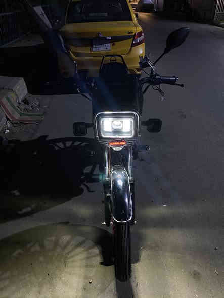 السلام عليكم ايراني سونك 2026 للبيع 
استعمال شهر واحد فقط
كهربائيات شغالة كلهن
المكينة مال شركة ما مجفتة واي نقص مابيها
اوراق كامله بس ممدفوع كمركها وممرقمة
ماشية 6000 بس
السعر  : 850 الف وبيها مجال بسيط 
التواصل واتساب : ***********
