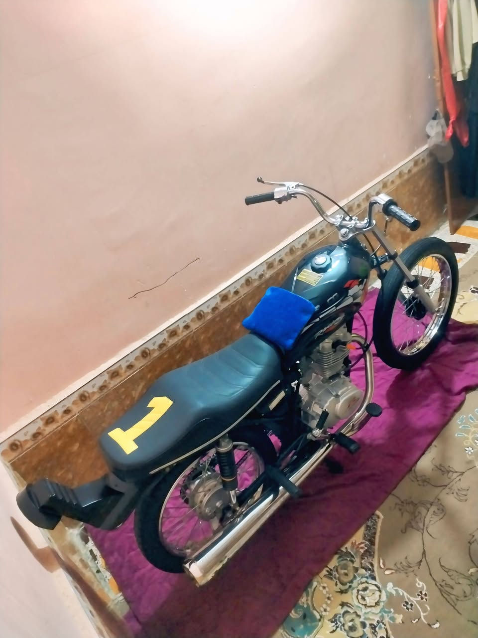 سلام عليكم دراجه كلك كلك للبيع تعمير جديد مكينه رابيدو دراجه خير من الله شلعه ومعدل نضافه كدام عينك شراي بيه خير ويدلل متواجد خاص وهاذه رقمي ***********
