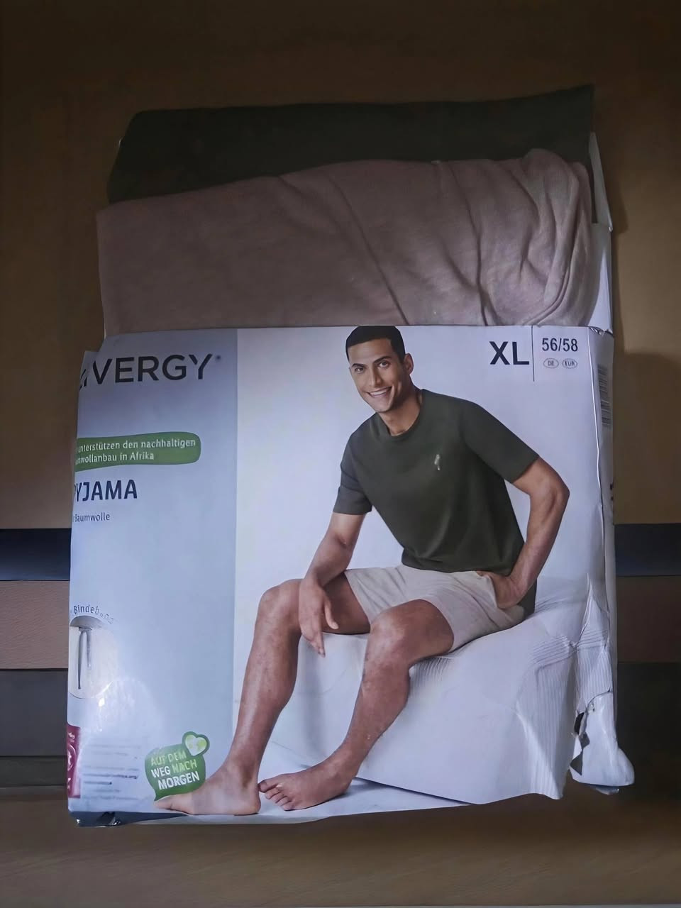 كولكش ملابس حلويات الصيف #تركات_رجالي_ماركة_ليدل_ألماني جمال القطعة متابعيني العسل جميع الموديلات والقياسات موضح داخل المنشورر
#توصيل_بغداد_محافظات 

#اكسبلور_فولو_ملابس_تركات_رجالي

#ريغال_تاتش


**إذا كنت صاحب هذا الإعلان وتريد حذفه لأي سبب، رجاءا أرسل رسالة إلى الدعم الفني**