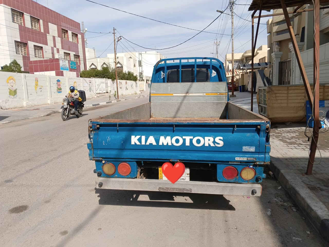 السلام عليكم
كيا بنگو أم عيون
رقم بصرة تحويل ثاني يوم 
مكفولة مكينة وگير واكسل وشاصي ورقم شاصي 
حدادية بالجيس 
كهربائيات كلهة شغالة
العنوان: البصرة 
الرقم:***********
السعر: 65
