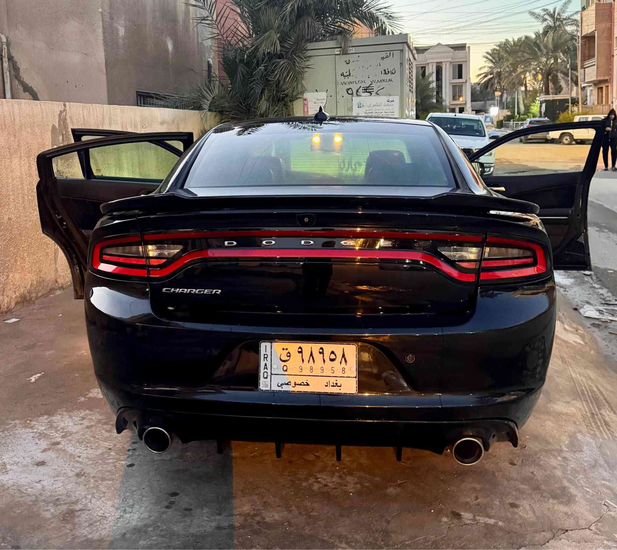 سلام عليكم 
جارجر موديل 18 فول مواصفات  6 سلندر 
شاشه جبيره 
كشنات جلد حضن تدفئه تبريد 
تدفئه ستيرن 
رادارات 
نقطه عمياء 
سلايد 
حساسات 
كامره دواره 
ويل 20 اصلي 
حادثها من امريكا جاملغ خلفي وباب خلفيه جهة السايق 
وبيها تخريب بطش من امريكا شويه على الجاملغات الاماميه والتكمه 
الساره كير ومكينه مكفولات بشرط 
رقم بغداد باسمي 
مكان السياره بغداد زيونه 
السعر :183بيها مجال بسيط بغداد, العراق


**إذا كنت صاحب هذا الإعلان وتريد حذفه لأي سبب، رجاءا أرسل رسالة إلى الدعم الفني**