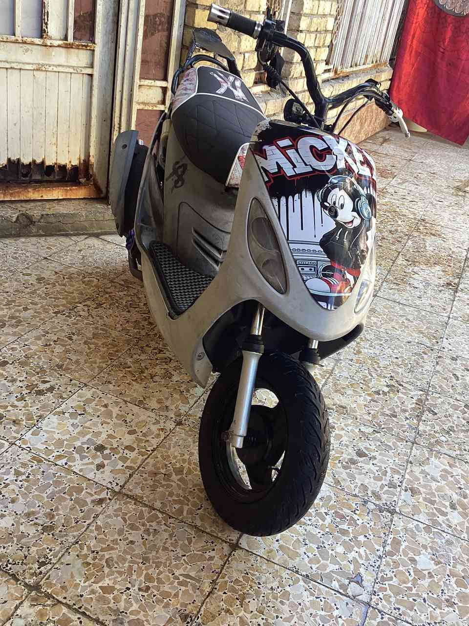 السلام عليكم  ماكس منغولي 
مكفوله من كلشي بس عده سلف رادله بس شخاطه اريد مراوس بيراني 
‏‪***********‬‏
