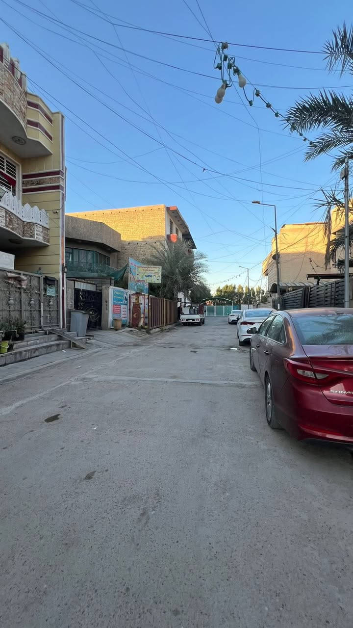 #مكتب_الودق_للعقار
دار للبيع شارع فلسطين محلة 505 مساحة200 متر سنة البناء 2022
واجهة 10 متر  
نزال 20 متر 
الطابق الاول يحتوي على كراج /صالة/مطبخ/خدمات/منور/3 غرف نوم 
الطابق الثاني يحتوي على شقتين 
كل شقة تحتوي على صالة/مطبخ/خدمات /منور/2 غرف نوم 

#للأستفسار_يرجى_الاتصال_او_المراسلة 

☎️مهندس مصطفى واتساب ***********

او زيارة موقع المكتب 

♦️شارع فلسطين /حي المستنصرية قرب كلية الرافدين / عمارة فرمان
♦️لارسال عروضكم السكنية والتجارية يرجى ارسالها على هذا الرقم 
♦️📱واتساب 0️⃣7️⃣7️⃣1️⃣6️⃣6️⃣4️⃣3️⃣7️⃣0️⃣2️⃣
