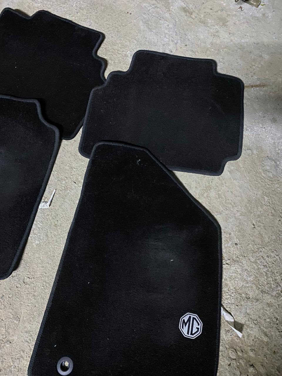 السلام عليكم أرضيات MG
أصليات يحتاجلهن تنضيف عليهن تراب ام الطباكات قيم بل يرضي الله مكاني بغداد حي الإعلام ***********
