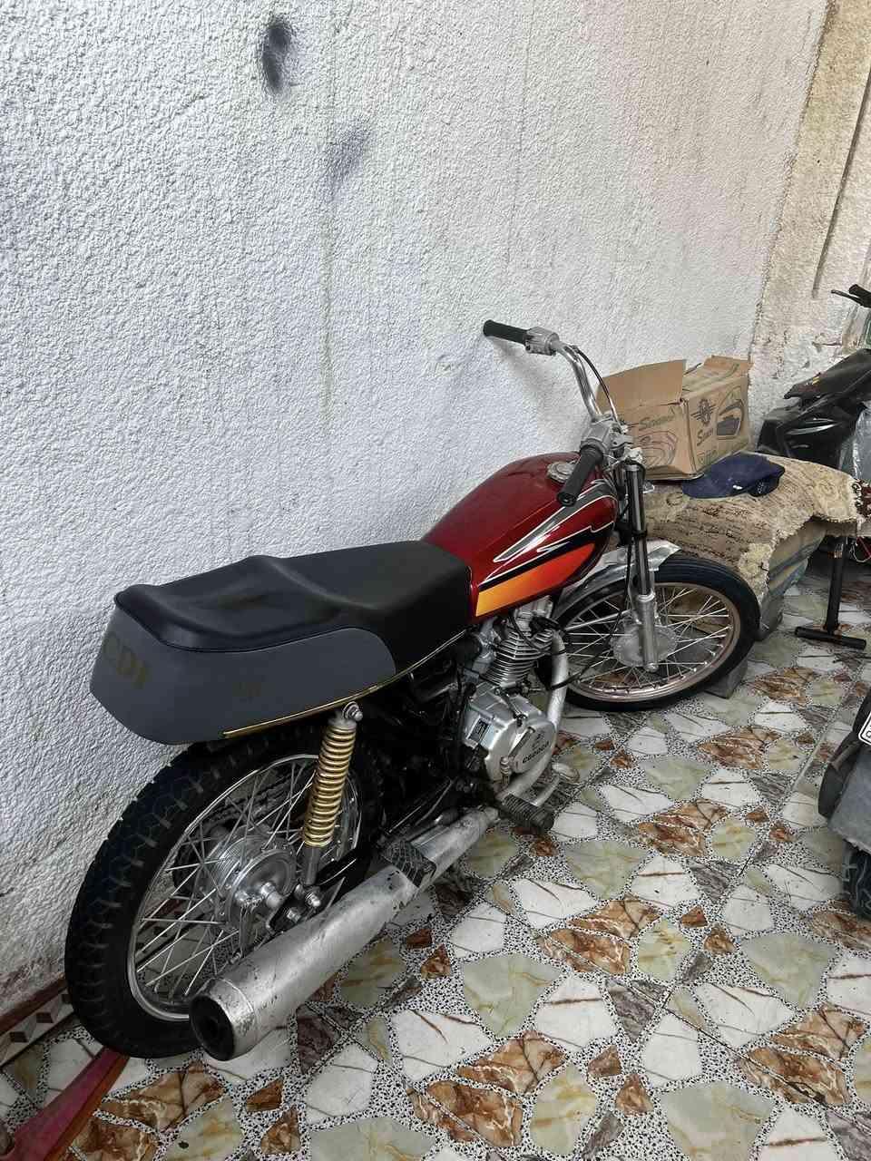 ب٣٥٠ ادوات ماناقصها برغي مكاني بصره الجزائر تواصل ***********
