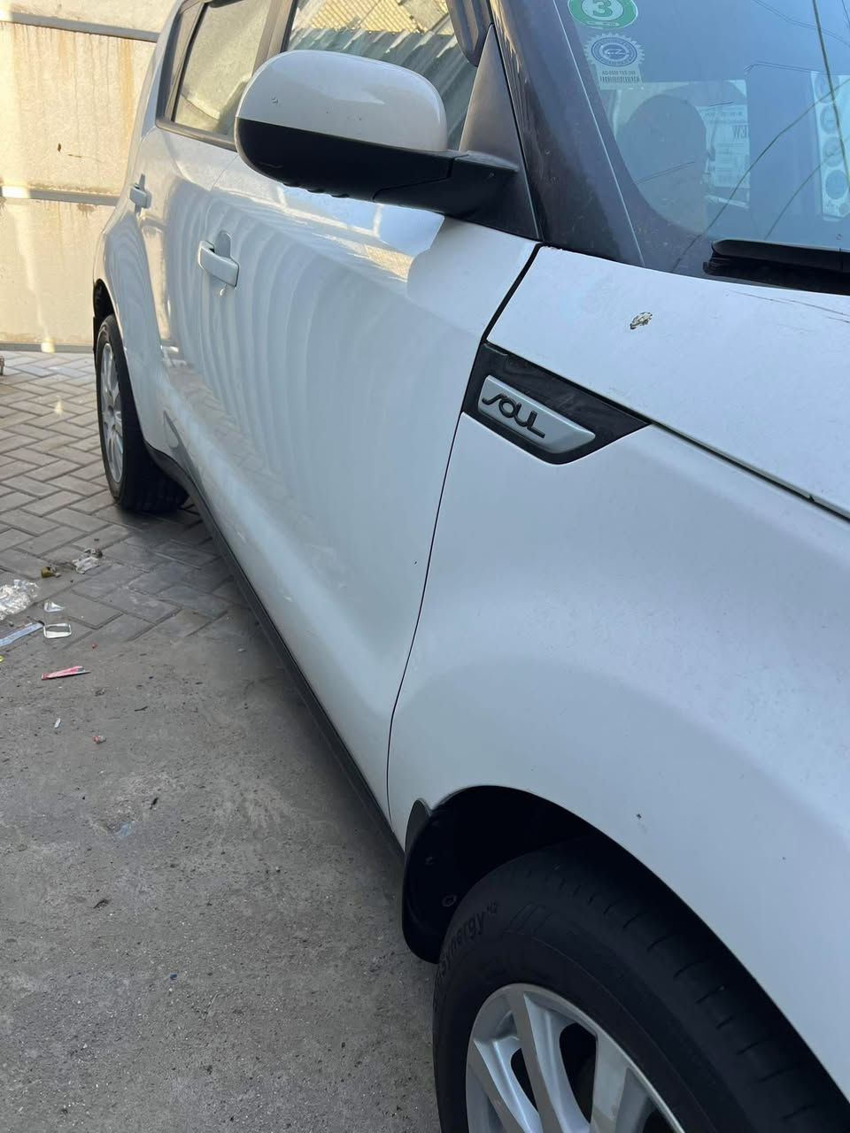 السلام عليكم 
صول 2015 وارد امريكي
باب وجاملغ مبدل و بنيد تجاري مكينه وكير جدد (الكير عادي) تخم تاير جديد حداديه خير منالله سياره باسمي رقمها بغداد مكينتها 1600 سعرها عالخاص هذا رقمي
+964 772 768 2776
