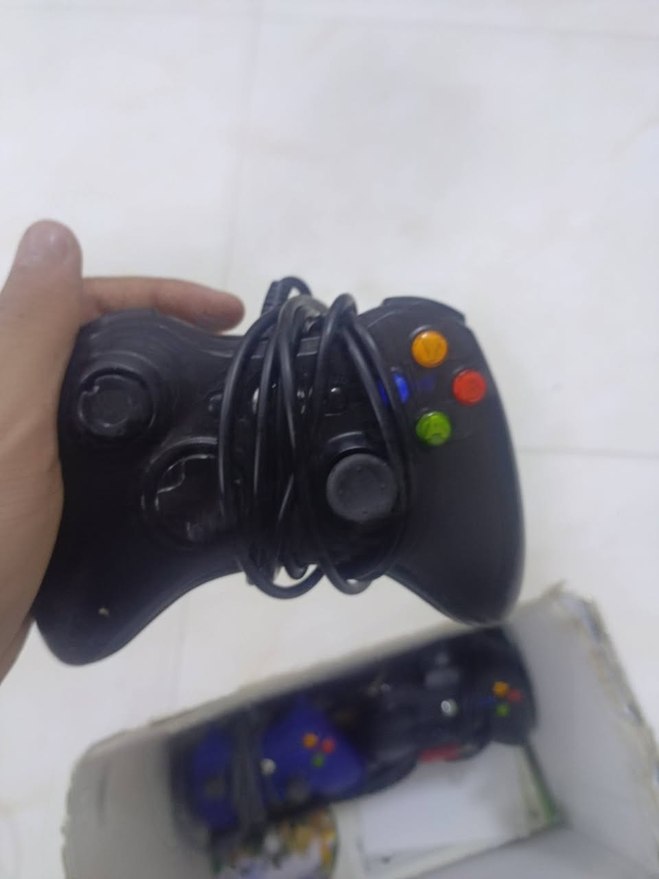 سلام عليكم اكس بوكس 360 للبيع كامل هوا وملحقاتها من جواستيكات عدد 3 وهارد هوا والعابه بيه قريب 10 العاب ومحولته مال كهرباء كامله وكرتونته الجهاز كامل من جميع المحقات والعاب والجهاز سعره 125 الف وبيه مجال ومكاني الرفاعي 
***********
