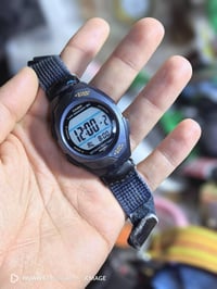 مجموعة متنوعه من الساعات الرجالي كلشي وسعره الاسعار خاص او واتساب 0770...