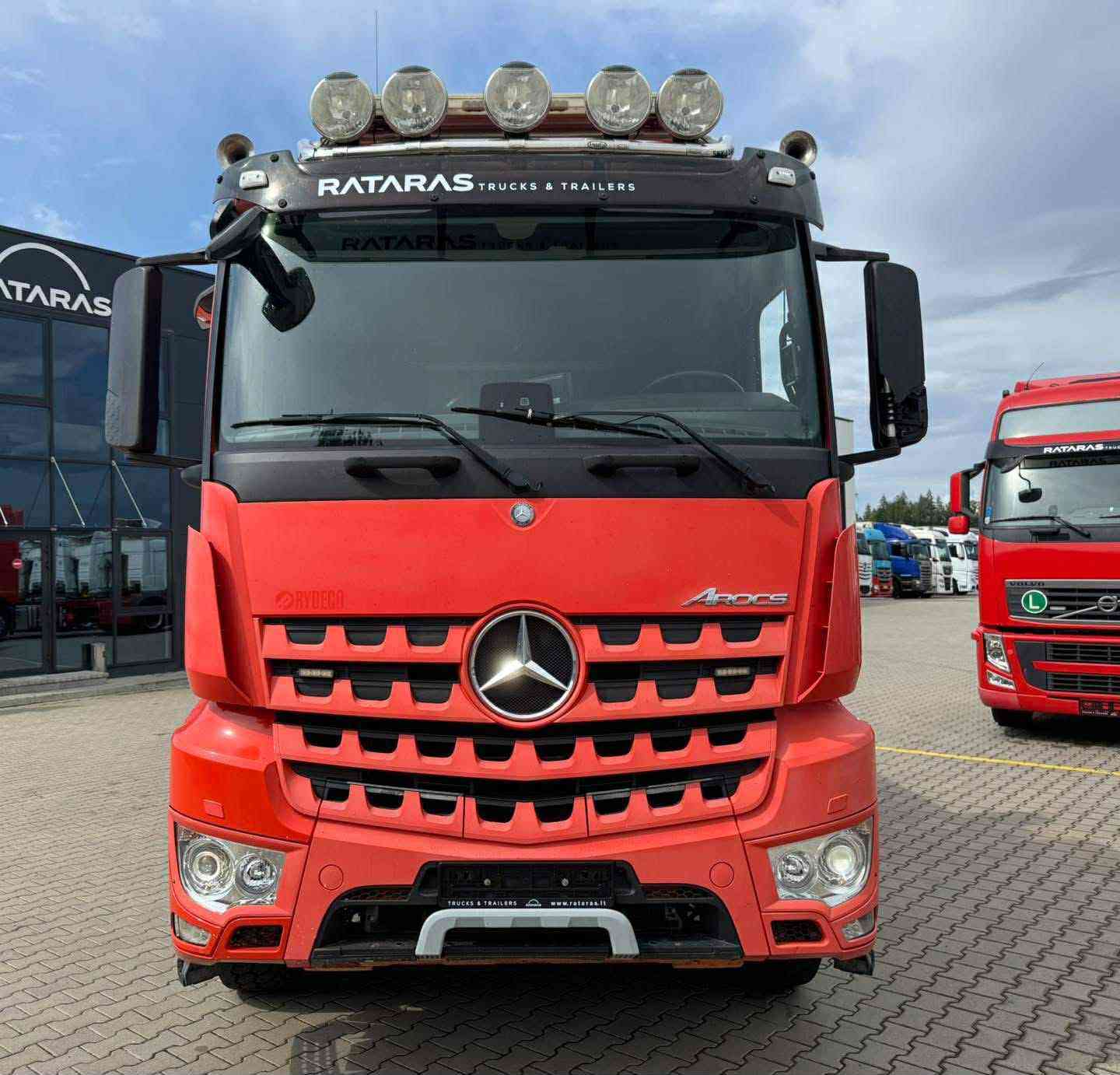 للبيع***********
