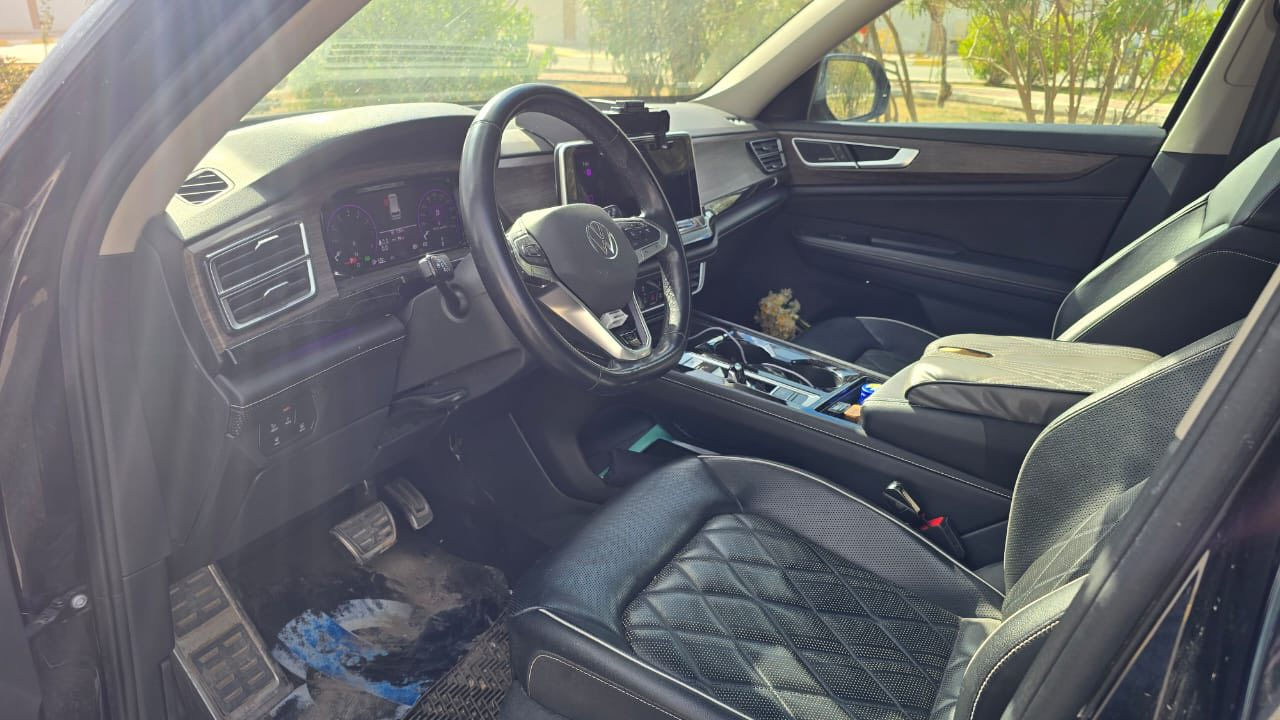 فولكس واكن اطلس موديل ٢٠٢٤
اعلى فئة ماكو فوكاها
 #ATLAS_SEL_PREMIUM_RLINE

ويل كروم حجم ٢١ 
كامرة محيطية ٣٦٠ درجة 
دفع كلي مع ٦ انماط قيادة
الانارة تفاعلية مع حركة الستيرين والدواخل كلها لمس  
وبعد بيها هواية مواصفات
شوف الفديوات بعد عالمواصفات   
ضرر فقط شوية من الباب الامامي وشوية من الخلفي طرف السايق مصلحات نفسها بدون دواخل بدون ايرباك نظافة فوول 
 رقم شمالي 
#ATLAS_SEL_PREMIUM_RLINE
اعلى فئة-فول الفول 
للاستفسار 
***********
