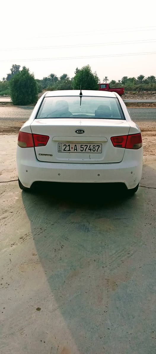 كيا سيراتو خليجي موديل 2010رقم سليمانيةدولي بسمي شخصيا هزة وسنوية ورقم جديد دولي كير مكينة حدادية تبريد كهربائيات كفالة مكينة بالصندوك  وهزة جديدة وعندك علم بالرقم الشمالي إذا بيه نقص شغلة ماتدخل هزة 
تحكم ستيرن 
اشاير بالمري 
حساسات خلفية شغالة  
سلايت روف سيارة جاهزة بمعنى الكلمة 
بيه صبغ جاملغ وبنيد بدون دواخل وبدون حادث والدوايرالخلفيه فقط غرفة جديدة السعر 88وبيه مجال مكاني بابل أي استفسار اتصل على *********** المحمودية, بابل
