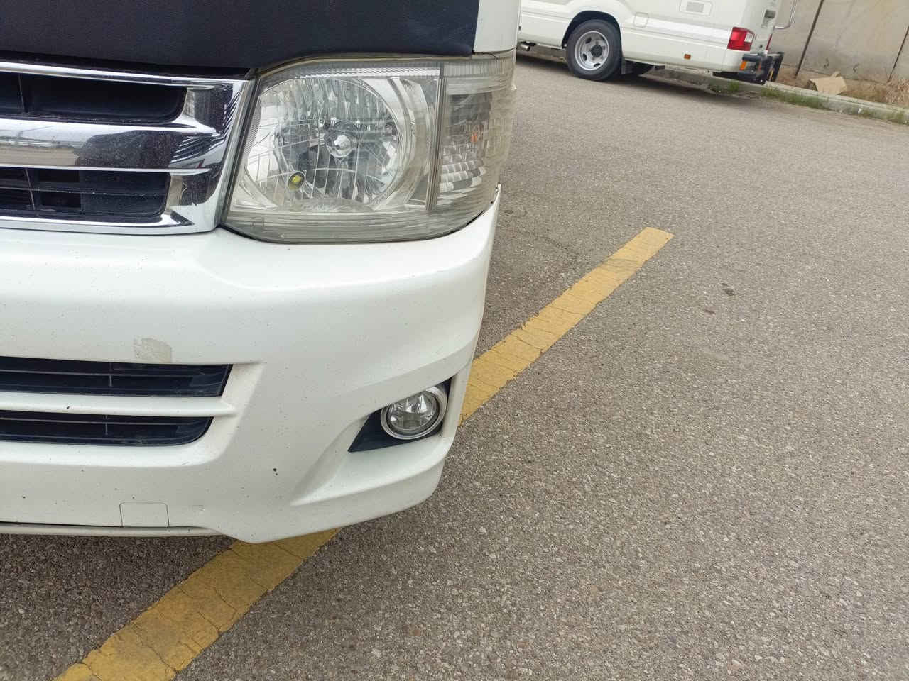 السلام عليكم عندي لايتات ودعاميه وشباك وبك لايتات بجم كامل مال السياره البلاديات اريدابيعهن السعر ٣٠٠وبيه مجال هاتف ***********
