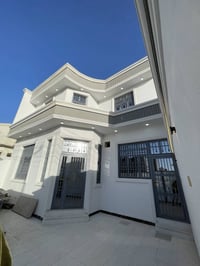 بيت للبيع 🏡طابقين( سعر مناسب)ابو البيت شويه مسعجل على بيعه مالته 🏡 077...