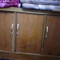 بوفيه متره ونص نضيفه سعر 50 استفسار عل هذه الرقم 07512881406