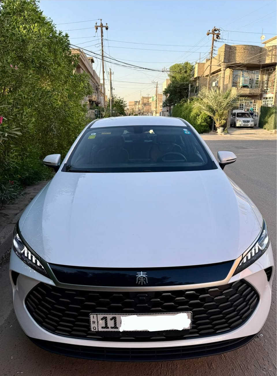 للبيع BYD QIN PLUS موديل 2025 نسخة ويل كروم مو العادية 
ماشيه ٧٠٠ كيلو فقط على المحرك والكلي ٣ الاف فقط 
على وضع الشركة زيرو 
داخل زيتوني جلد. دوشمة جلد. تبريد قطعتين. تشغيل عن بعد. تفويله تمشيك ٢١٠٠ كيلو 
جميع الملحقات كارت + شاحنة + مثلث وفوم طوارئ 

السعر ١٩,٧٠٠ وبيهه مجال للشراي

العنوان بغداد الدورة شارع ٦٠ 
الاتصال على الرقم
 *********** يوجد واتساب بغداد, العراق
