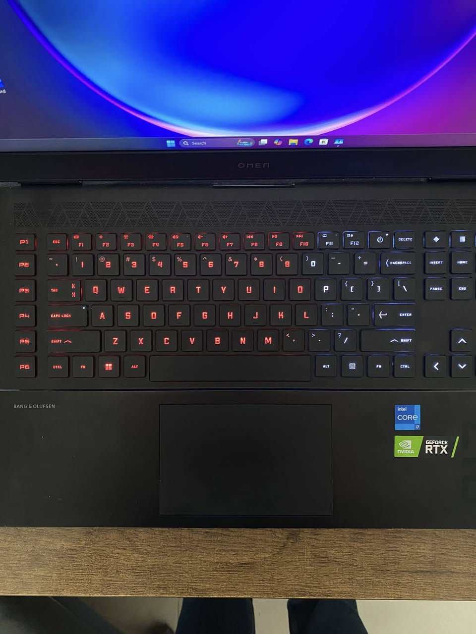 Hp Omen 017
Model: 17-ck2xxx
Cpu: ci7-13Hx
Ram 16 DDR5 
Hard ssd 1Tb
Gpu RTX 4060 8GB
Screen 2k 144Hz IPS 17.3 
كيبورد ميكانيكي 
السعر 1,400,000

للتواصل : ***********
