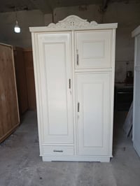 أثاث للبيع • غرف نوم • ديكور