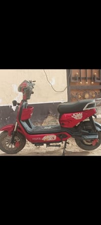 شحن • بطاريات ٥ • موديل ٢٠٢٥