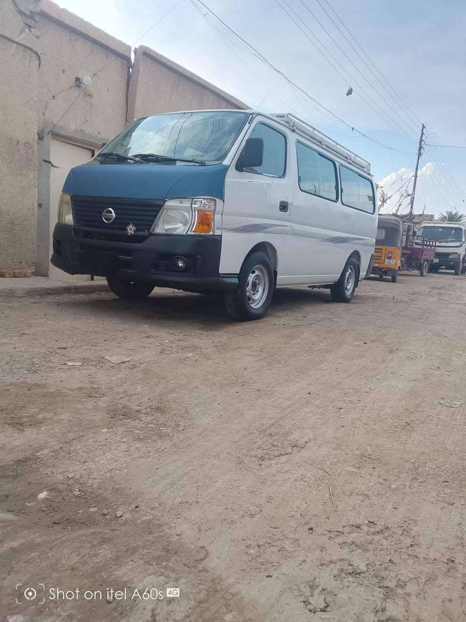 للبيع نيسان يورفان 2009 واسط رقم نكليزي دولي  مكينه.ففتيVV-T ثنين ونص مجول  قطع  بسمي مصفره  تحويل ثاني يوم مكان بغداد
رقم. ...***********
