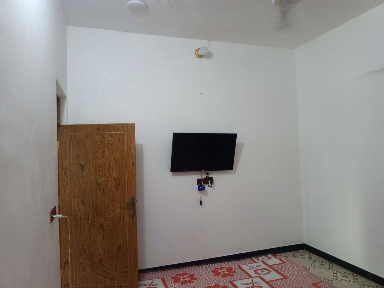 بيت للبيع بحجي حسن الثانيه مال الماجديه
زراعي سند 25
 المساحه 100 متر طابقين
#الطابق_الاول استقبال +غرفه+صاله+ مطبخ +صحيات
#الطابق_الثاني
صاله+غرفه سويت 
 السعر 55وبي مجال
 المنطقه هادئه وبيها خدمات كامله

للاستفسار الاتصال على الرقم
***********
***********
