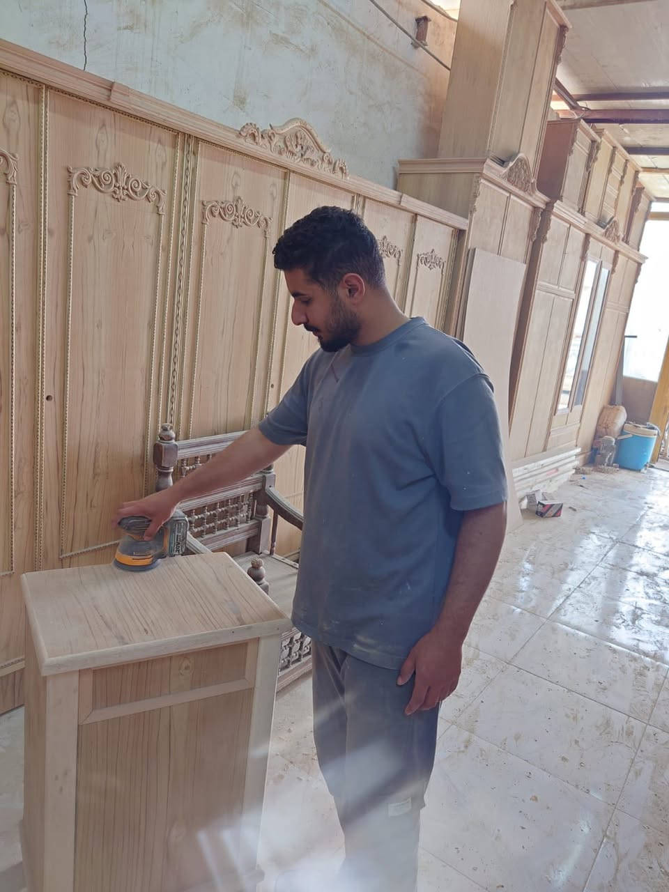 #الديوانية هذوله الابطال شباب من اهلي الديوانية بدعو وخلو المحافظات كله تسولف بيهم يشتغلون تسكام غرف نوم وكلشي وباي شكل اطلبه ايطالي تركي باليعجبك فنانين الى درجة ونفسيتهم تخبل وسعار كلش حلو يستاهلون الدعم عنوانهم ديوانية الإسكان مقابيل جامع الهدى قرب بانزين خانه 
للاتصال ***********
تفاصيل اول تعليق ❤️👇
