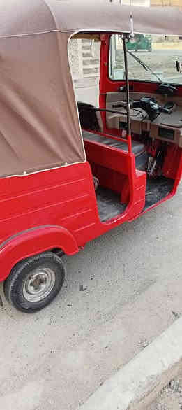 تكتك 2018 رقم وسنويه بسمي مكان زعفرانيه معمره وصبغه جماليه محرك تجفيت شركه جادر جديد كل نقص ماكو *********** السعر ٤٨٠٠ بيه مجال
