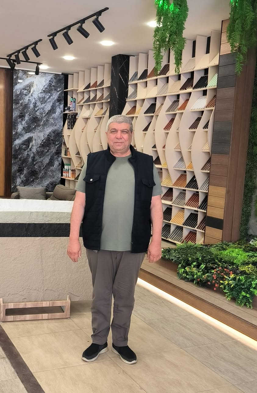 نتشرف بزيارتكم لمعرضنا
بيت الديكور فرع الموصل 
نعمل بكل ماهو جديد ومميز لخدمتكم 
تصميم ٠ تجهيز ٠ تنفيذ 
كل ماهوا جديد من مواد الديكورات تجدونه 
في بيت الديكور فرع الموصل 
لدينا كوادر فنية وهندسية في التنفيذ 
العنوان 
الموصل الفيصلية مجاور شركة الحافظ 
للاجهزة الكهربائية ومقابل دائرة المرور 
للاستفسار الاتصال ٠
***********
***********
***********
اوقات الدوام الرسمي يوميا من الساعه الثامنه صباحا ولغاية السابعه والنصف مساء
