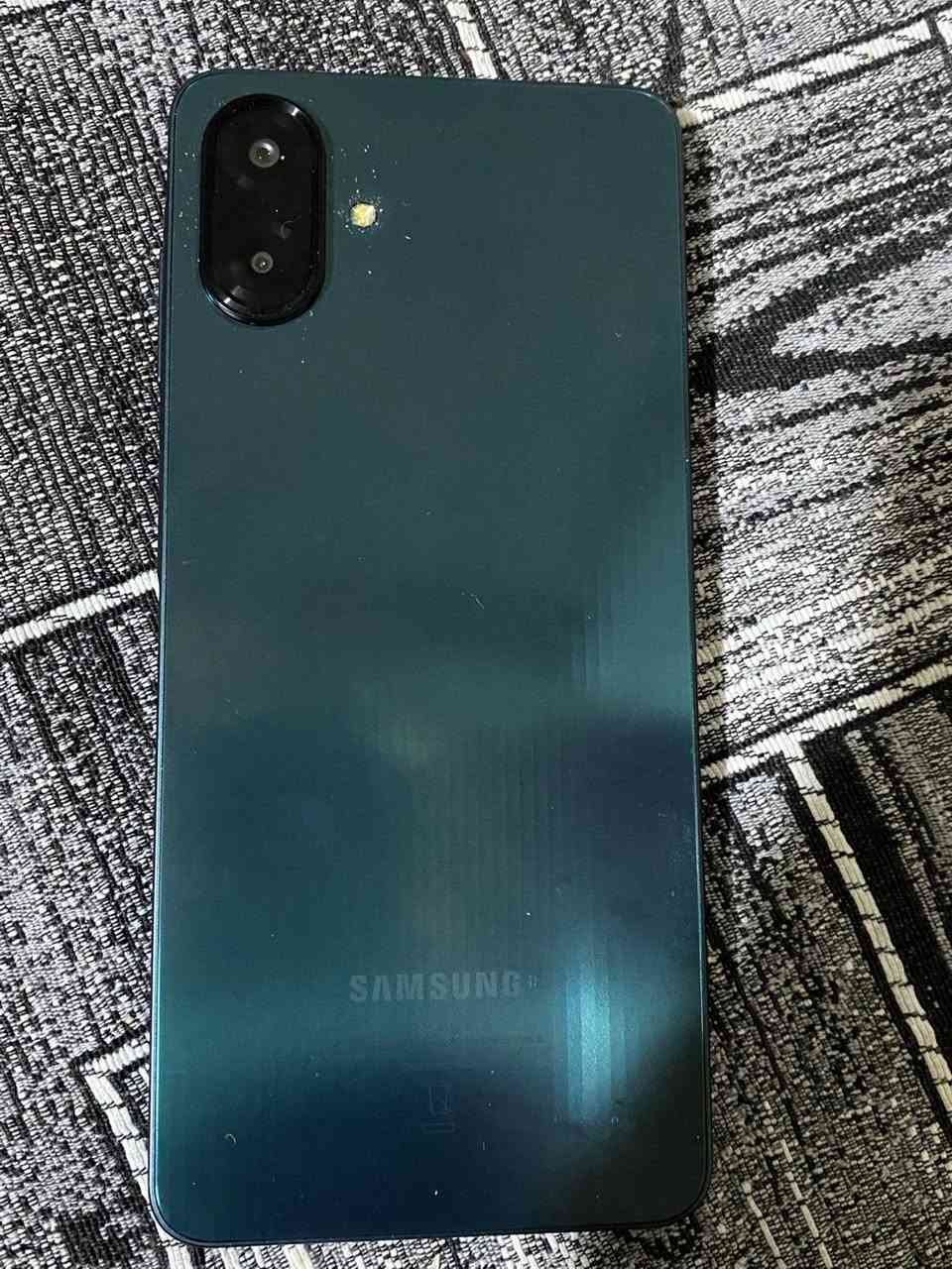 تلفون a07 مستعمل يومين مع ملحقات ٦٤ رام ٤ بوبجي ٦٠ فريم سعر ١٢٠الف مجال مكان دهوك رقم ***********
