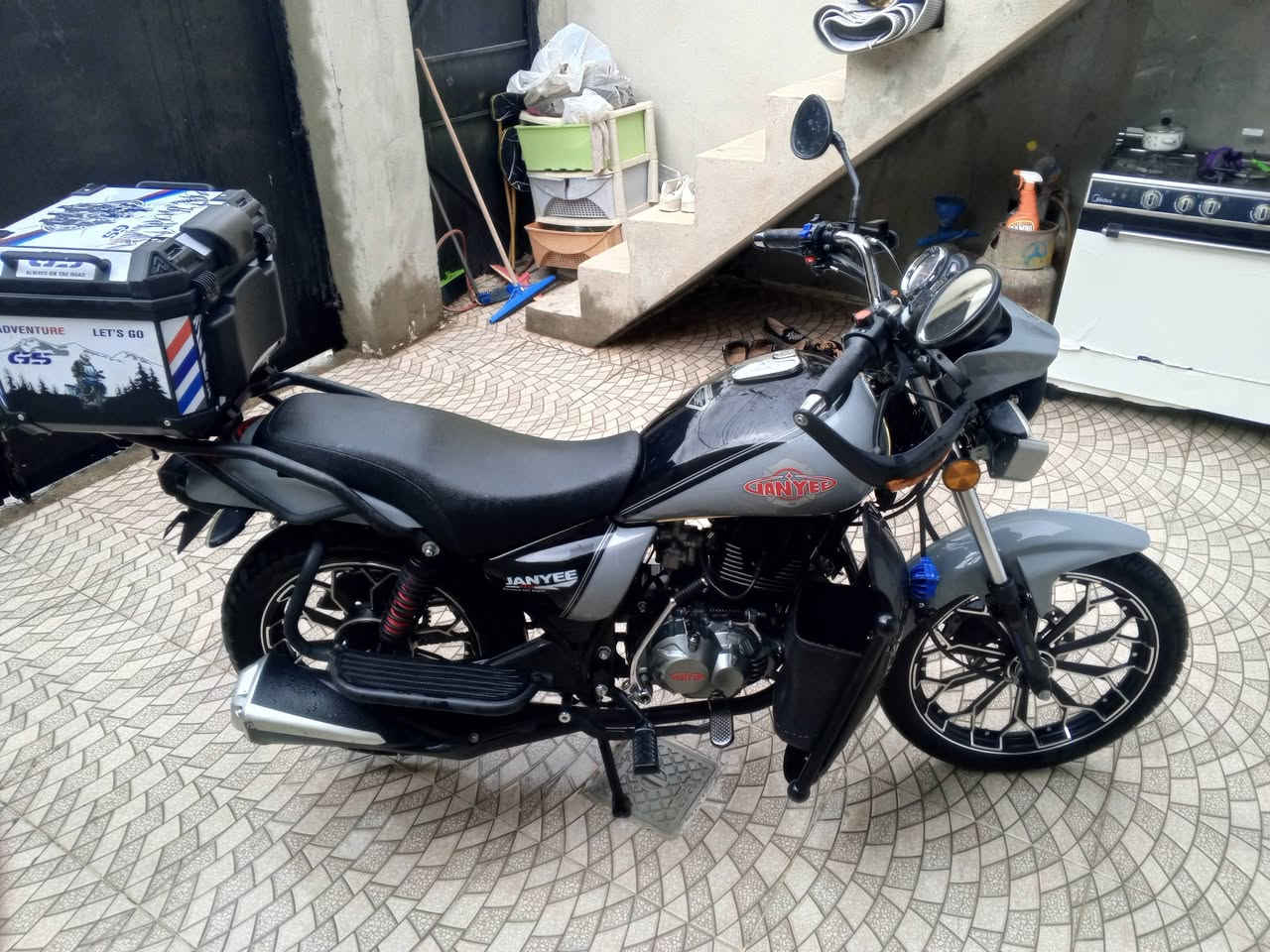 دراجه 2025 دراجه بالكرتونه نظيفه حيل ايش قد ما تقول جديده وحلوه مكاني كركوك الشرايل دراجه من فيس وياه كنترول وسويجاتا كامل شقد ما تقول نظيفه وحلوه السعر السعر 925 وبي مجال ***********
