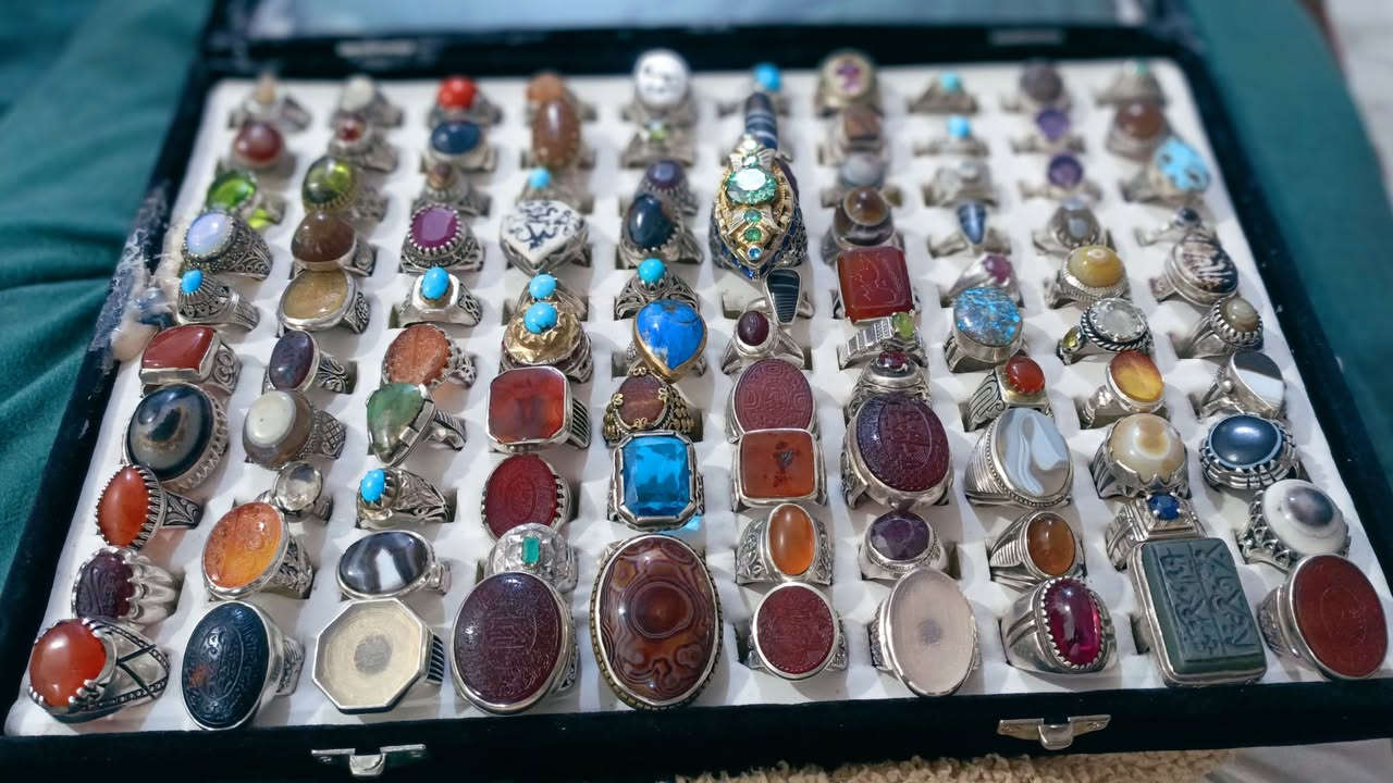 100خاتم
على ٦٥ قفل مكاني بغداد 

ماعندي توصيل للتواصل ***********
