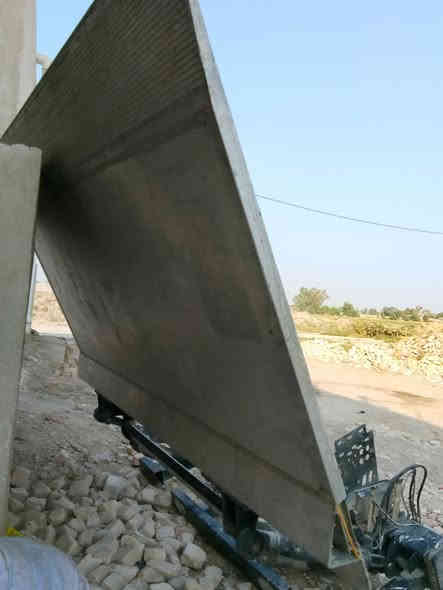 السلام عليكم باب جك للبيع السعر والستفسار هاذ رقمي ***********
