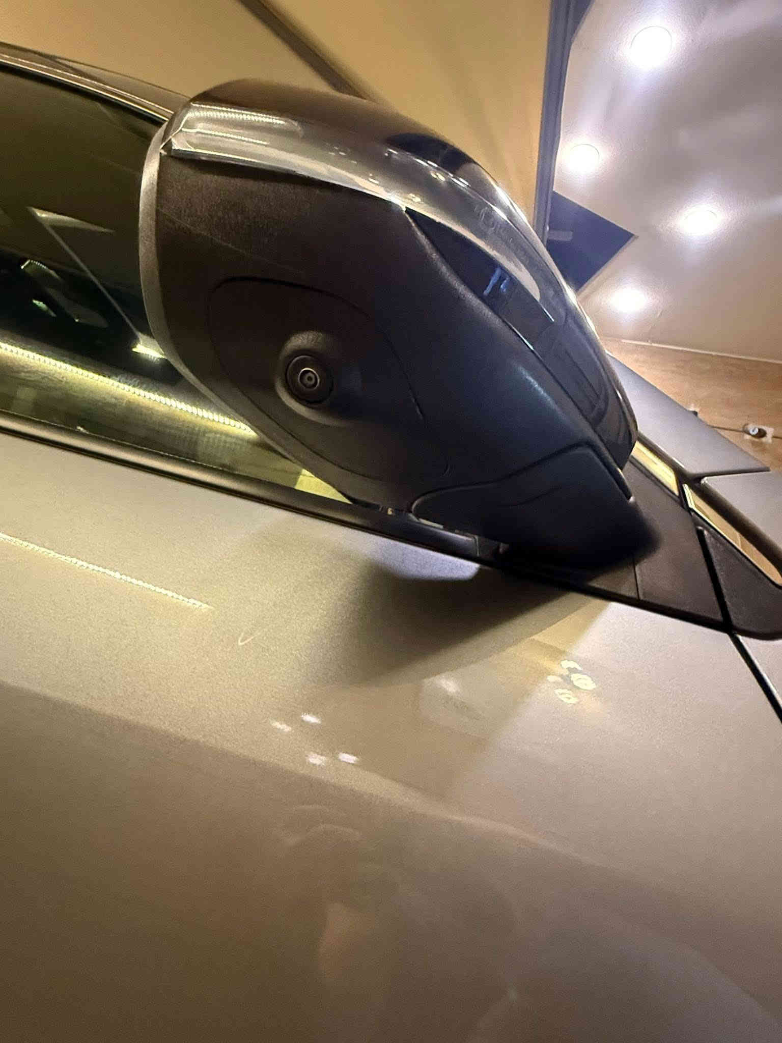 جمسي اكاديا 2024
 شكل الجديد 👍
هاي السياره لاتقارنها ويه الموديل السابق لان اكبر من الموديل  القديم واعلى 
‏👍ELEVATION فول 1/1
‏‎ 1/1فول مواصفات
‏‎الضرر جاملغ الايسر  فقط بدون دواخل بدون شواصي 
صوره ضرر موجود بلمنشور  👍
بانوراما  🏁
رقم بغداد
ويل كب 20
كير تعليك الجديد👍
عداد المسافة 6000ميل 
 محرك حجم 2500 تيربو 👍
رقم بغداد مميز 
‏‎ LED لايتات زينون اصل عالي وناصي مع
 رادار 360 امامي خلفي وجوانب 
كامرات 4 360درجة 
داتى شو 
‏‎حساسات خلفية •
‏‎حساسات و رادارات الاجتياز الجانبية (نقاط عمياء) •
‏‎بالمرايا الجانبية
‏‎شاشة الدشبول حجم كبير للتحكم بايعازات السيارة • تحكم فول كهرباء لكرسي السائق.
‏‎بصمات عدد 4 للابواب مع بصمة جنطة تعمل كهرباء وبصمة •
‏ ‎تشغيل عن بعد من قبل المفتاح
‏‎كشنات هيتر
‏‎ثلاث قطع تبريد •
الكشناب الخلفية منفصل  ‎السيارة 7 راكب 
‏‎جنطة كهرباء •
‏‎دبل كزوز •
‏‎تطعيم صاج لدواخل المركبة •
‏‎اشاير بالمرايا الجانبية •
‏‎تحكم ستيرن جهتين بلوتوث وحاكية وكروس سرعة •
توقف ذاتي وقيادة ذاتية  👍

نضام صوتي من شركة Boos 
وتحكم صوت
‏‎مانع انزلاق ABS نظام •

للاستفسار ***********
