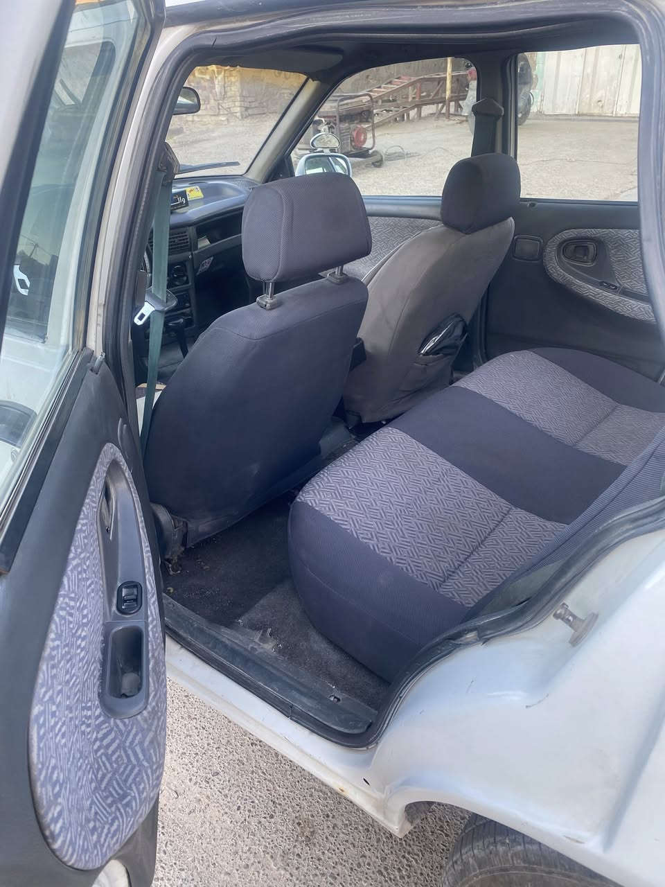 السلام عليكم عيد مبارك وكل عام وانتم بالف خير ❤️

دايو سيلو 

-موديل 1995

- مكفولة من الصبغ و التبديل 

-رقم بغداد الانكليزي الجديد بأسمي 

- تخم وياله و تايرات جديد

-محرك وكير يحتاجلهن ادامه 

-باتري جديد

-كهربائيات كامله 

-سنتر لوك شغال 

-غرفتها نضيفه السياره بلاديه 

-السعر (( 32 )) وبيها مجال للطيبين 

للاستفسار *********** واتساب
