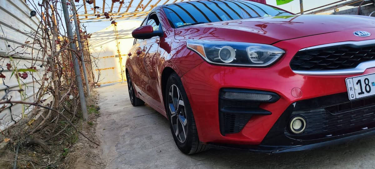 فورتي ٢٠١٩
 بدون صبغ 
بدون تبديل 
بدون ايرباك 
حادث السيارة دعامية امامية فقط
كير At السيارة جاهزة من تبريد وحدادية ولايوجد نقص بيها الشراي يتصل على الرقم ***********
