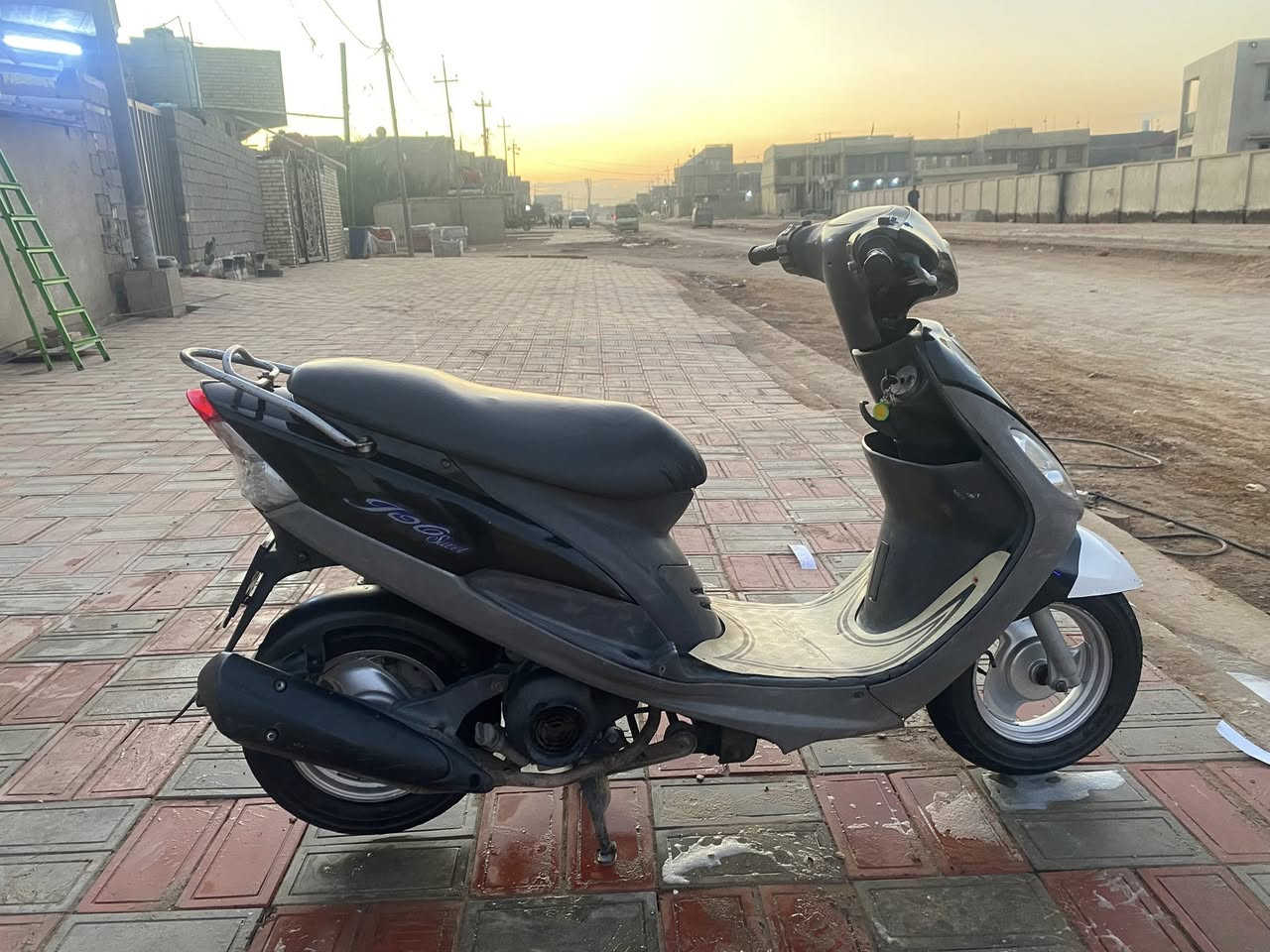 ماكس منغولي مكينه مامفتوحه نعومه وشلعه ومعدل فوول كفرات اصليه مختمه كهربائيات كله شغاله دراجه جاهزه للاخيرر سعره ب٦٥٠ وبيه مجال مكاني طوريج ***********
