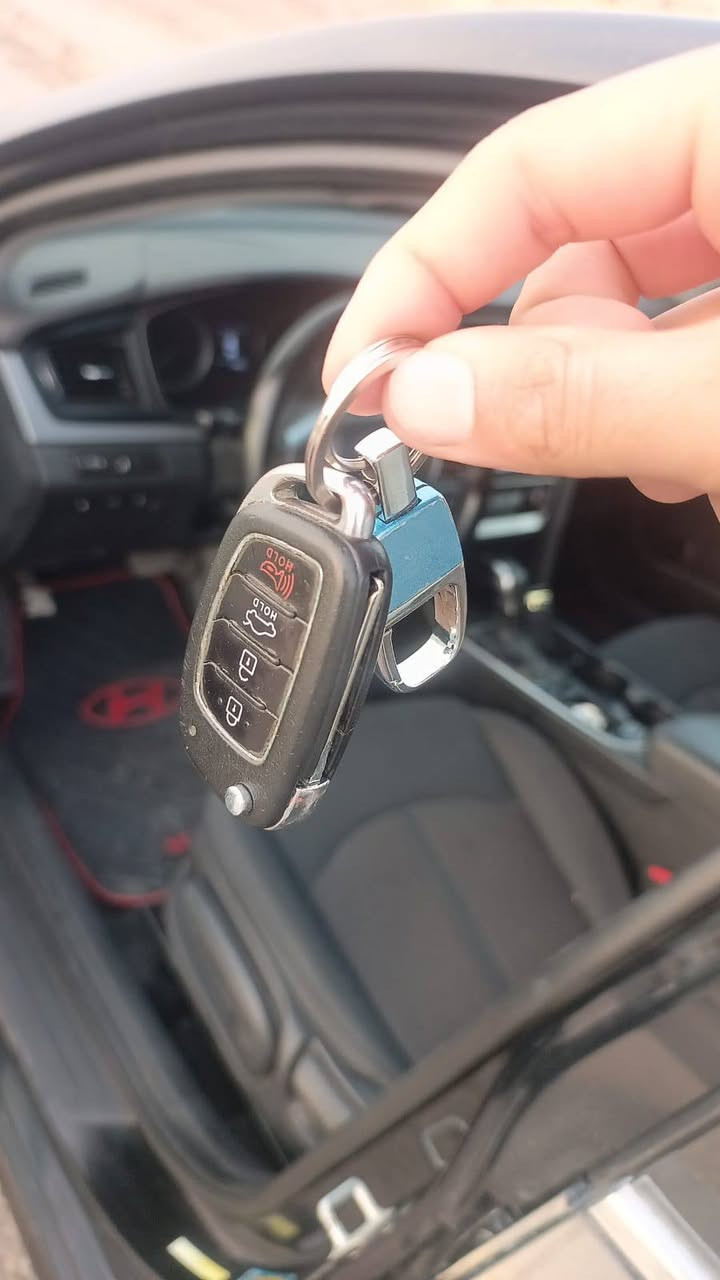 سلام عليكم سوناته موديل 2019 رقم أربيل السياره فول مواصفات ماعده الفتحه ولبصمه  وارد امريكي حادث جاملق أمامي فقط السياره ماشيه 87 ألف مكينه كير تبريد حداده جاهزه اومكفوله السعر 120
مكان السياره البصره السياره جديده حيل رقم الهاتف *********** مكلف بلنشر مكلف بلنشر
