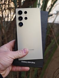 اس ٢٤ الترا • رام ١٢ • ٢٥٦ جيجا