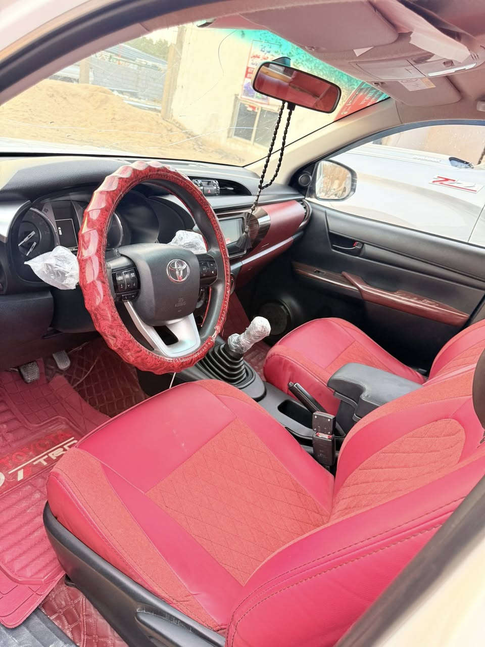 هايلوكس كير عادي 2021 رقم اربيل سنوية منتهية  بأسم ملت لقمان سيارة مكفولة ماشية 95 الف مكاني البصرة سفوان  ***********
 ***********
السعر 225 ورقه
