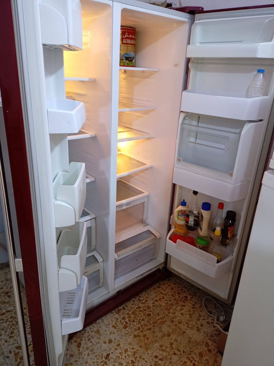 ثلاجه البيع مابيه أي ضرروحجم كبير يردونه ب800العنوان تضحيه بشارع العياده وياريت بس شراي يراسلني


**إذا كنت صاحب هذا الإعلان وتريد حذفه لأي سبب، رجاءا أرسل رسالة إلى الدعم الفني**