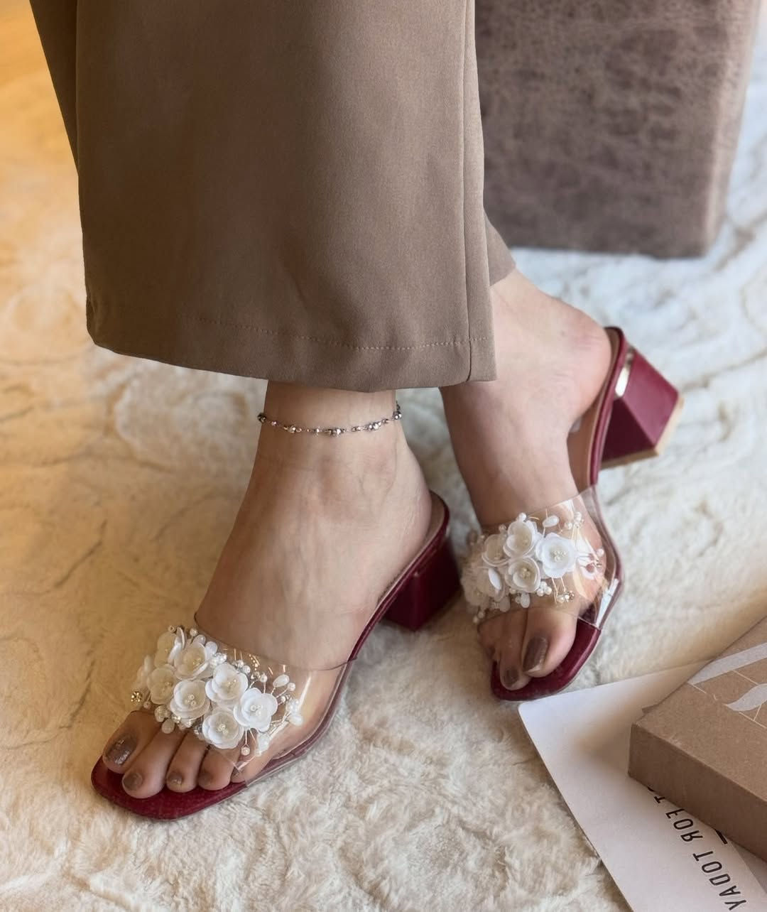 ⁨	⁨	شحاطة كعب نازكة 🌸
شغل راقي ، كوالتي عالي 
قاعدة مريحة 
ارتفاع 5 سم 
القياسات 37_38_39_40_41
السعر 20 ♥️✨.

📍الفرع الاول : العامرية شارع العسل مجاور مكتبة العسل
📍الفرع الثاني : العامرية شارع العسل مقابل مجمع اليزن
📍الفرع الثالث : الاعظمية شارع الضباط مقابل كص الآغا البغدادي⁩⁩⁩


**إذا كنت صاحب هذا الإعلان وتريد حذفه لأي سبب، رجاءا أرسل رسالة إلى الدعم الفني**