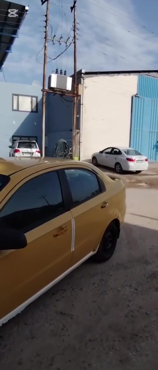 سلام عليكم عليكم افيو مديل ٩ كير ومحرك وحداديه كفاله شرط السياره شغاله هيئه وغرامات عليه مابيه ضربه السياره كفاله عامه المكينه  1800 السياره جاهزه مكان السياره نجف وارد امريكي رقم*********** سعره 43 وبيه مجال
